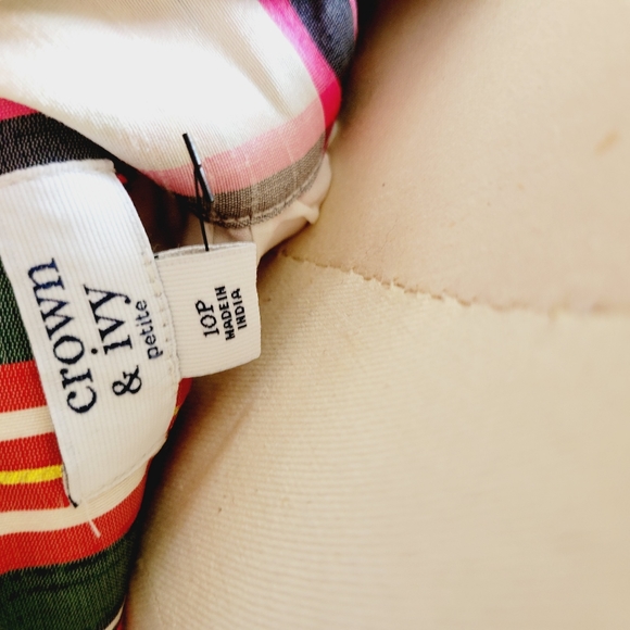 Crown & Ivy Plaid Skirt with Bow size 10p - Picture 8 of 10